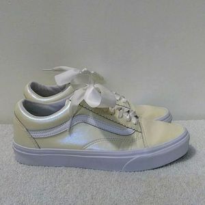 NWOT Rare Pearl Old Skool Vans